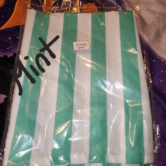 🎆 Striped Infinity Scarf | Lightweight | Multiple Colors | OS - Picture 6 of 12